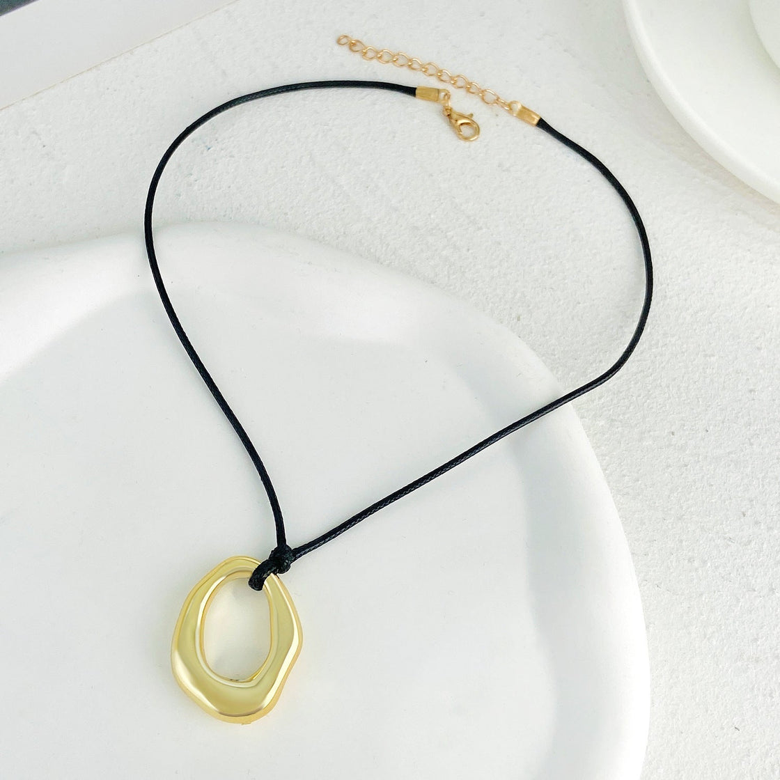 Irregular With Personality Heart-shaped Hollow Pendant Necklace For Women